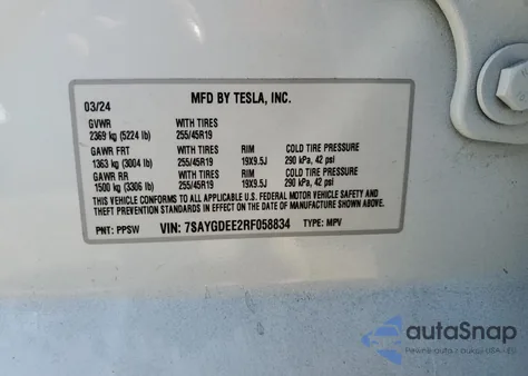 2024 Tesla Model Y z USA, uszkodzony, nr VIN 7SAYGDEE2RF058834